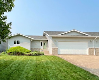 4305 Sandwedge Dr, Pierre, SD 57501