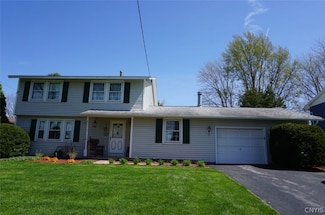 6942 Thomas Dr, Liverpool, NY 13088