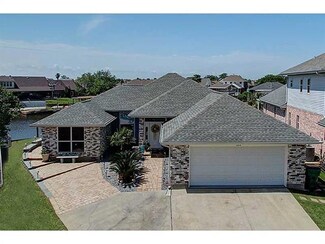 212 Eydie Ln, Slidell, LA 70458