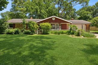 3233 E Valley View Dr, Saint Joseph, MI 49085