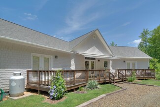 174 Broad Hollow Rd SE, Floyd, VA 24091