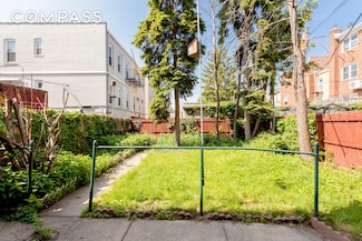 23-12 24th Ave Unit 1, New York City, NY 11102