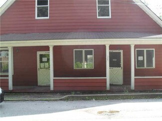 156 Highway St, Yukon, PA 15698
