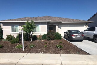 2693 Adams Ln, Manteca, CA 95337