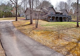 2038 Crooked Creek Conn, Young Harris, GA 30582