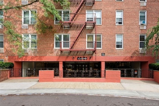 66-01 Burns St Unit 3V, Rego Park, NY 11374