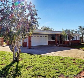 963 Peppervilla Ct, El Cajon, CA 92021