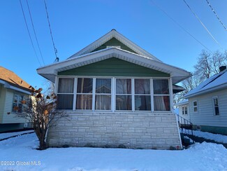 76 Roosevelt Ave, Schenectady, NY 12304