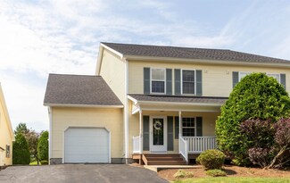 67 Floral Dr, South Burlington, VT 05403