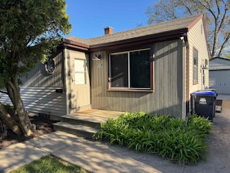 626 Cleveland St, Neenah, WI 54956