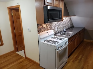 660 Main St Unit 3, Brockton, MA 02301