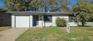 4321 Quails Ln, Fort Worth, TX 76119