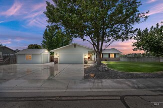 8795 W Kiowa Dr, Boise, ID 83709