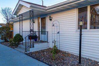 211 14th St NE, Rochester, MN 55906