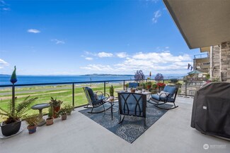 5105 Grand Loop Unit 205, Tacoma, WA 98407