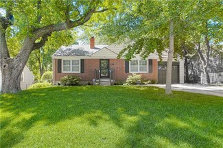 4625 W 60th St, Fairway, KS 66205