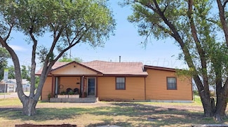 724 Spruce Ave, Dumas, TX 79029