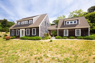 25 Barquentine Ct, Eastham, MA 2642