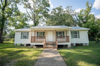 202 Haley Ln, Oakdale, LA 71463