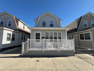 17 N Buffalo Ave, Ventnor City, NJ 08406