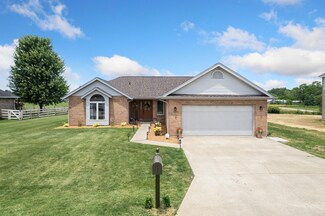 202 Lakewood Ln, Georgetown, OH 45121