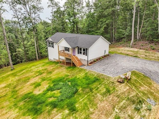 474 Hague Dr, Columbus, NC 28722