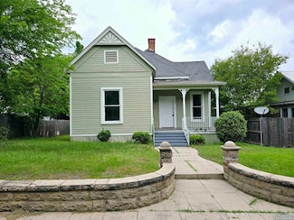 605 E Rusk St, Marshall, TX 75670