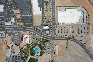 15001 Bass Hill Rd, Apple Valley, CA 92307