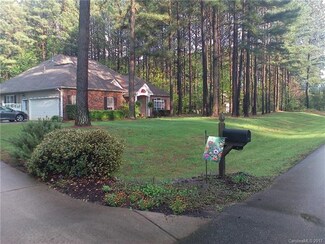 1403 Forest Ridge Dr, Stanley, NC 28164