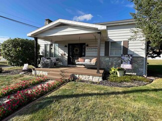 118 E Walnut St, Greentown, IN 46936