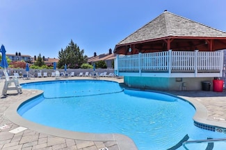 500 Ocean St Unit 21, Hyannis, MA 02601