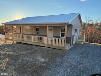 215 Grand View Dr, Keyser, WV 26726