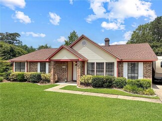 705 S Lake Caddo Ct, Slidell, LA 70461