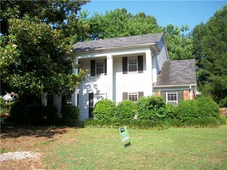 3101 Fairborn Dr, Memphis, TN 38115