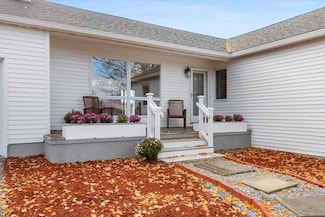 211 Rod and Gun Club Rd, Shaftsbury, VT 05262