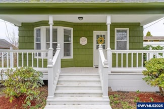 136 N 3rd St, Jefferson, OR 97352