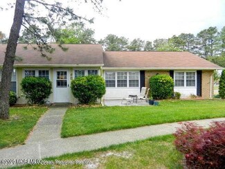 6D Gramercy Ln Unit 114D, Manchester, NJ 08759