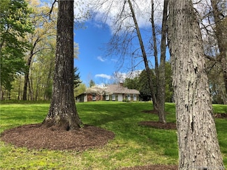 161 Cornwall Bridge Rd, Sharon, CT 06069