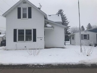 300 Market St, Marathon, WI 54448