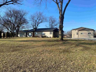 484 W Olson Rd, Rochester, IN 46975