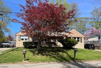 7 Southard Rd, Mount Arlington, NJ 07856
