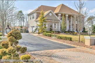 6 Meadow Run Ct, Jackson, NJ 08527