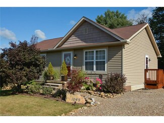 1049 Saxon Ave, Akron, OH 44314