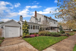 8601 Winchester Ave, Margate City, NJ 08402