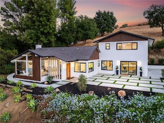 9425 Gierson Ave, Chatsworth, CA 91311