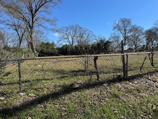 613 Third St, Nacogdoches, TX 75966