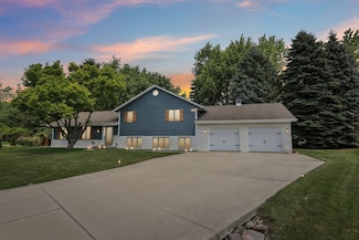 8220 W Red Pine Cir, Mount Pleasant, WI 53406