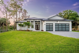 353 Golden Gate Blvd E, Naples, FL 34120