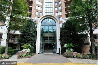 10101 Grosvenor Place Unit L08, Rockville, MD 20852