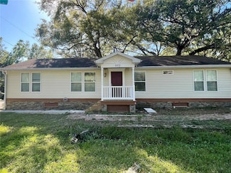 902 Estelle Ave, Brandon, FL 33511